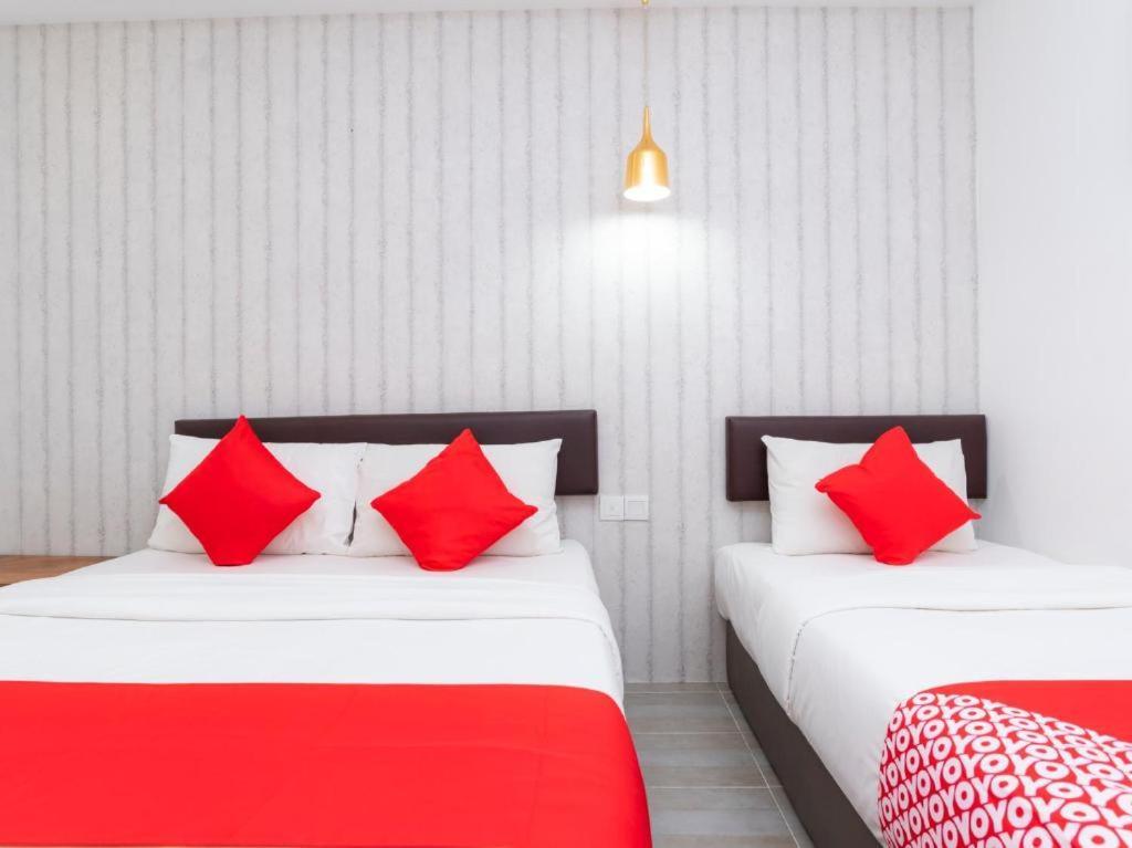ג'והור בהרו Big Big Hotel מראה חיצוני תמונה